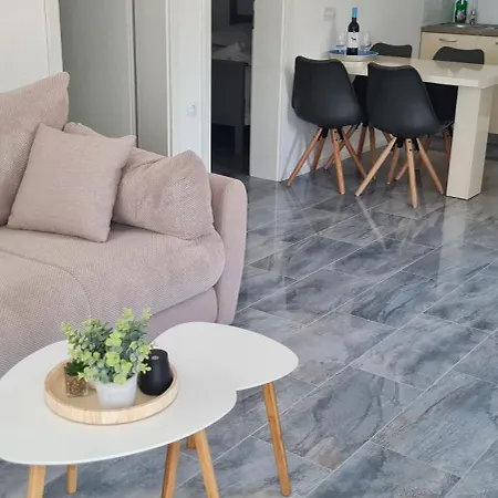 Apartament House Vallis Aurea *