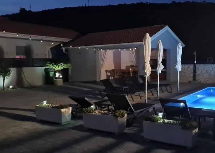 House Vallis Aurea *