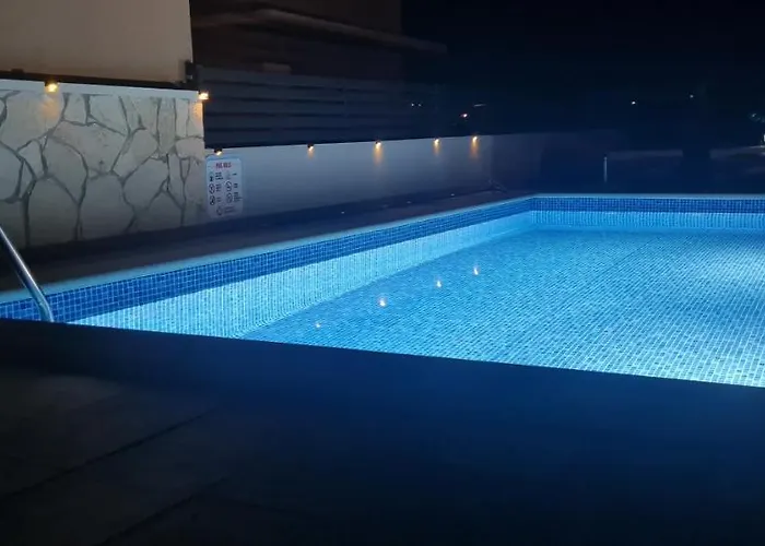 House Vallis Aurea Povile