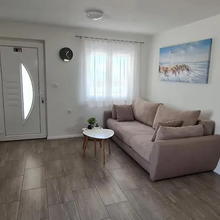Apartment House Vallis Aurea Povile