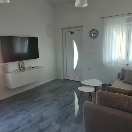 Apartment House Vallis Aurea Povile
