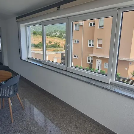 Apartment House Vallis Aurea Povile