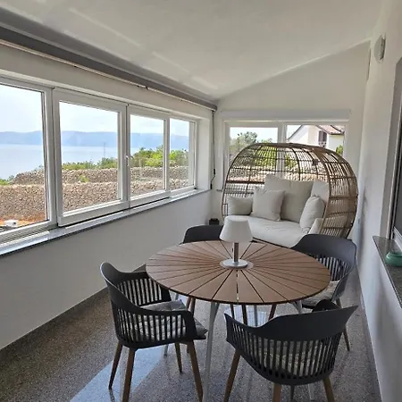 House Vallis Aurea *