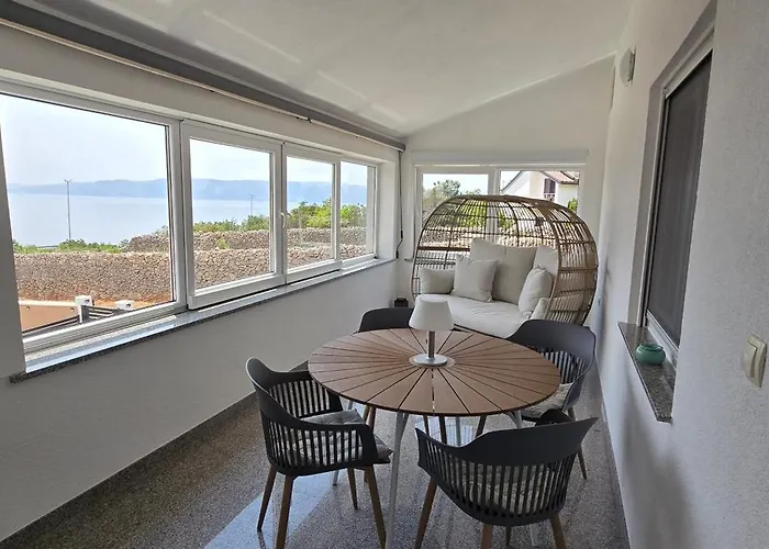 House Vallis Aurea *